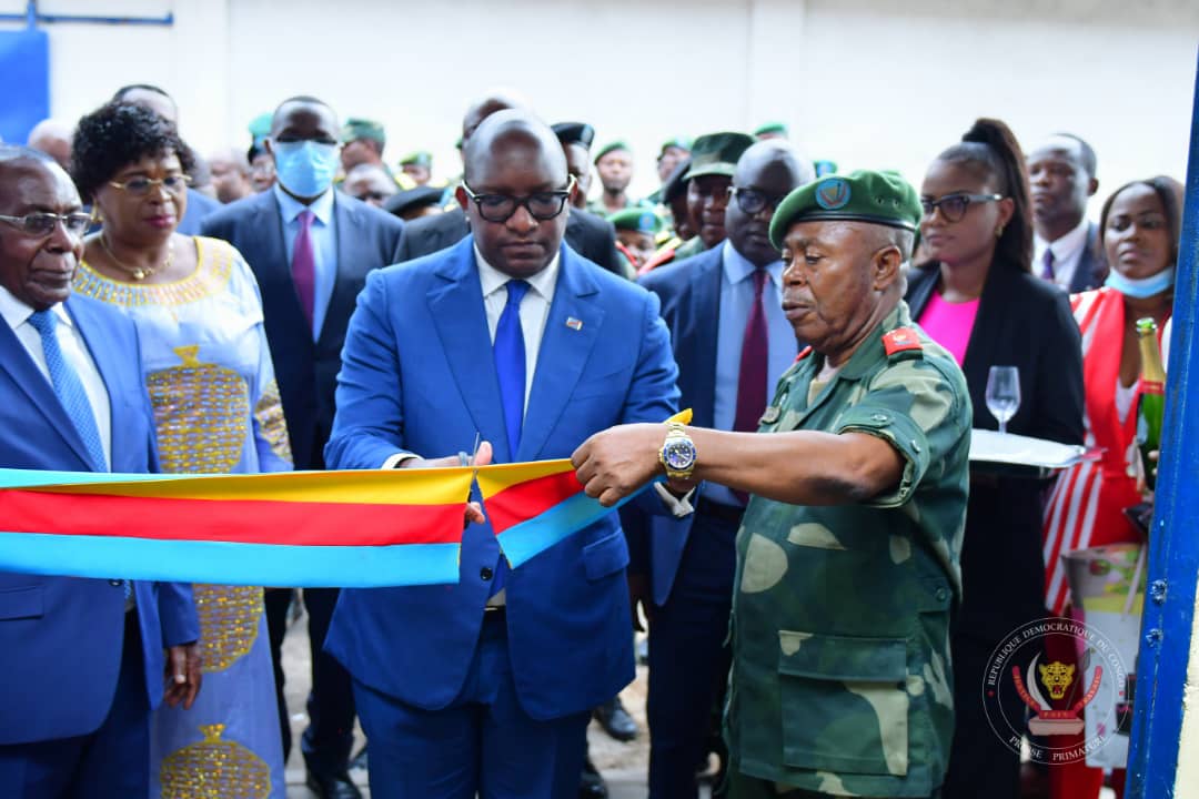 RDC-Securité:Promotion de la production locale, Jean-Michel Sama Lukonde a présidé la cérémonie de lancement des  activités de l’atelier de confection des tenues militaires