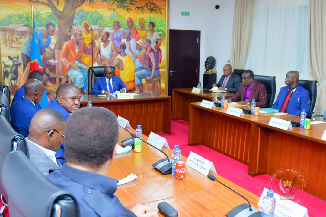 RDC:Le développement socio-économique de la province du Maindombe au centre d’un échange entre le  Premier Ministre et le caucus des députés et sénateurs de cette province