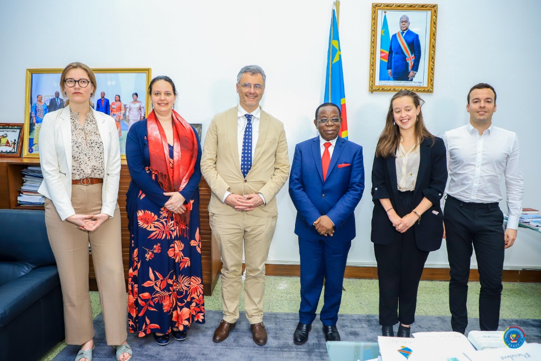 RDC-Politique :Modeste Bahati confère avec une délégation du parti belge CDV