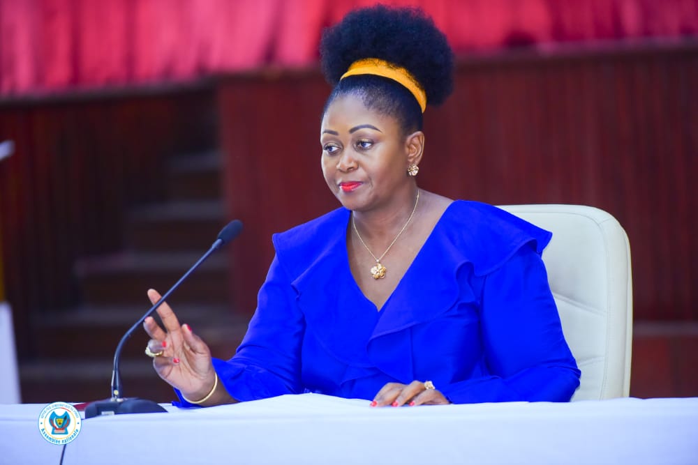 RDC-Ass.Nat:Colette Tshomba lance les travaux de la Commission spéciale et temporaire chargée de l’exploitation des rapports des vacances parlementaires