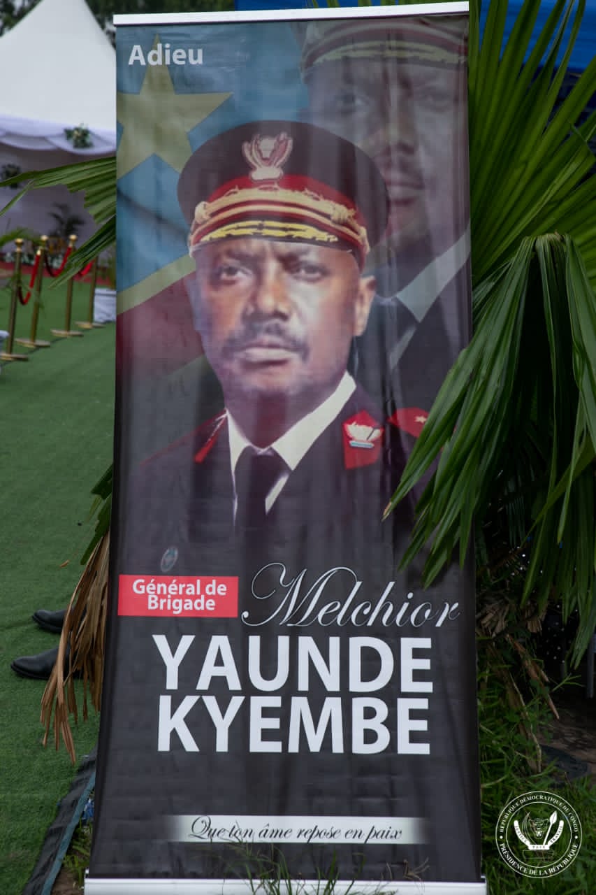 RDC-Necrologie:Le Président république a rendu les derniers hommages au général de brigade Melchior Yaunde Kyembe