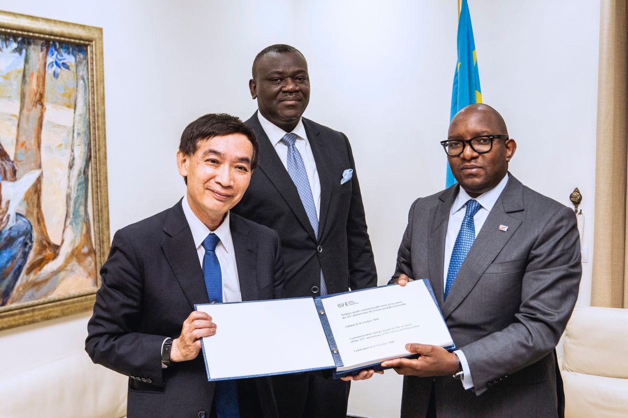 RDC:Tenue de la  40ème session ordinaire de l’UPAP à Kinshasa,Masahiko Metoki félicite  Sama Lukonde pour l’importance qu’il accorde au secteur postal dans le développement du pays