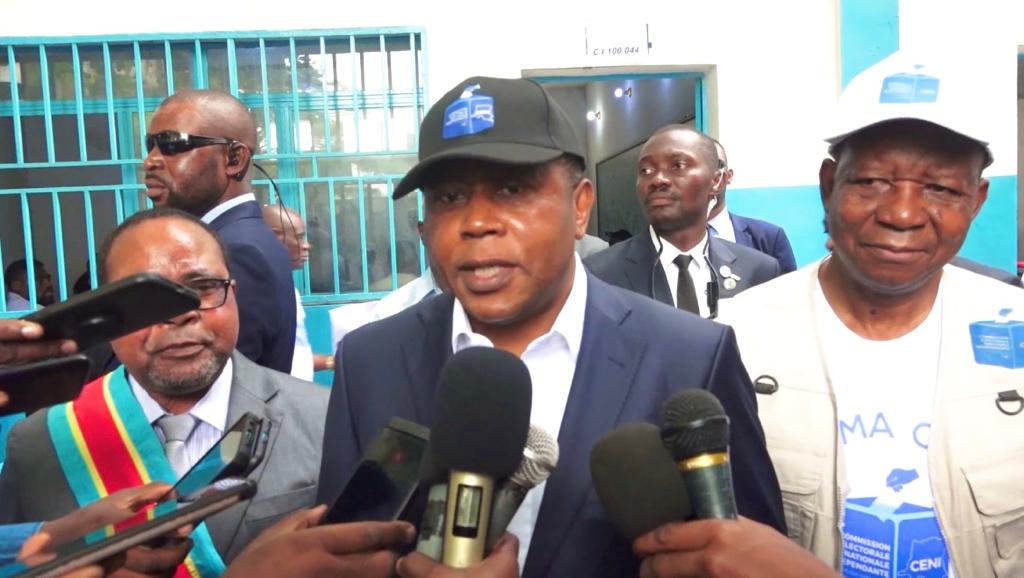 RDC-CENI: Denis Kadima a dirigé une opération d’expérimentation des kits d’enregistrement des électeurs à Kinshasa