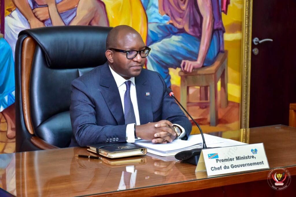 RDC-Economie:CCE sur instruction du Premier Ministre, le Gouvernement s’engage à trouver des solutions idoines pour honorer les engagements pris avec les associations des professeurs de l’ESU afin de mettre fin au mouvement de grève 