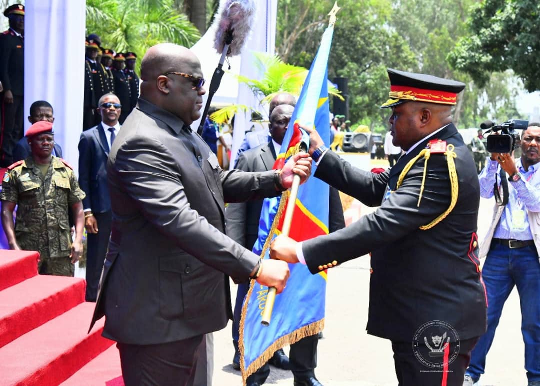 RDC-Securité:Cérémonie de passation de commandement à la tête de l’armée<br>Gen.Christian Tshiwewe remplace Gen.Celestin Mbala