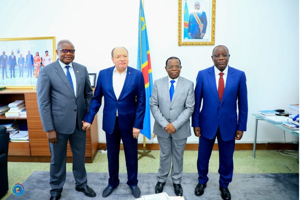 RDC-Parlement:Tête à tête Modeste Bahati et anciens présidents de deux chambres du parlement