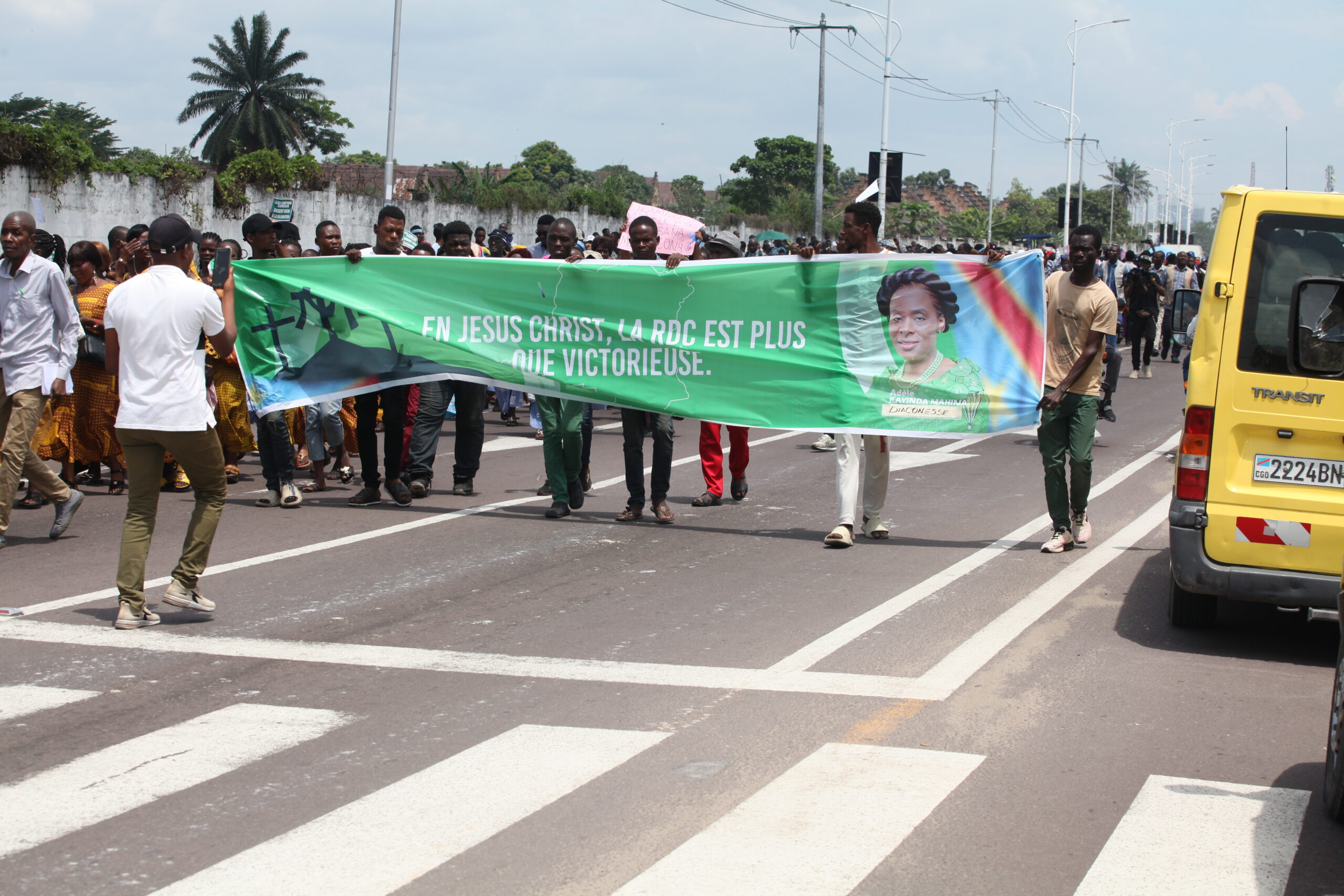 RDC-Politique:Agression de la RDC par le Rwanda,Princesse Adèle Kayinda et les Confessions religieuses noyées dans la foule de manifestants