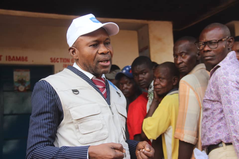 RDC-CENI: Sud-Ubangi Gérard Bisamu lance l’opération d’enrôlement des électeurs à Gemena