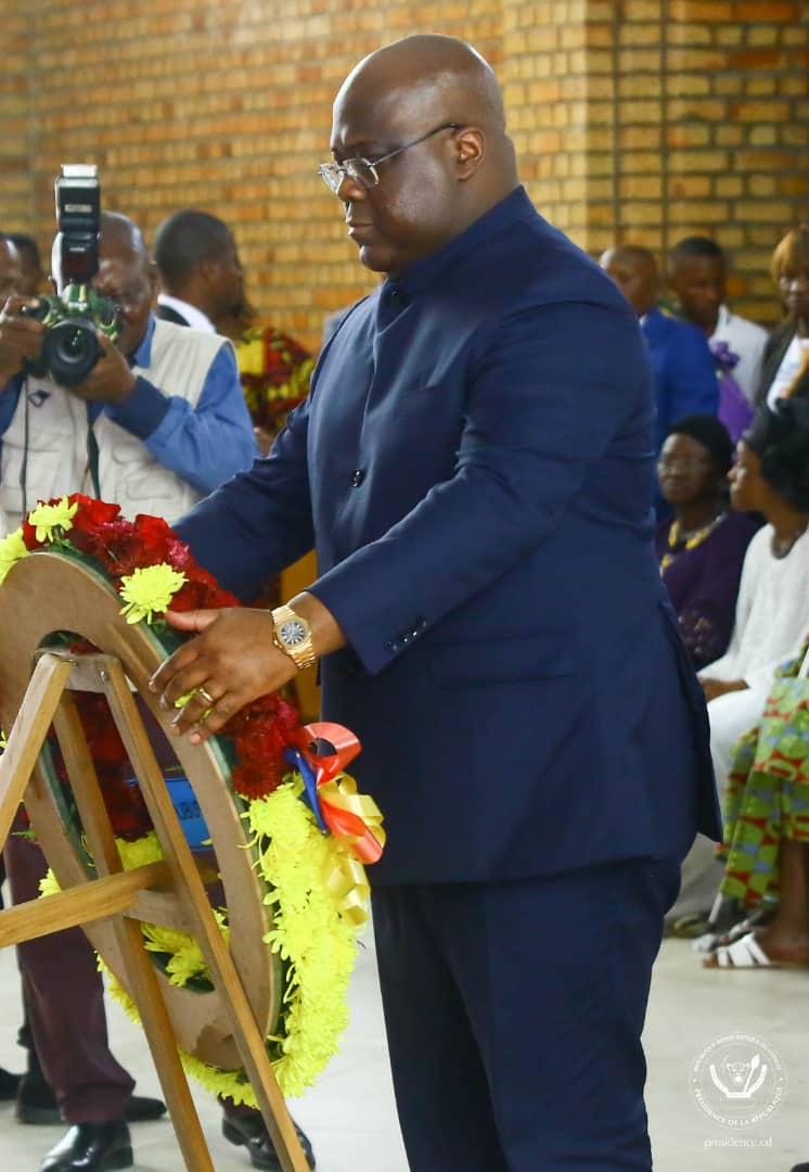 RDC – Nécrologie :  Félix Tshisekedi rend les derniers hommages à Léon Engulu à la cathédrale notre Dame de Lingwala
