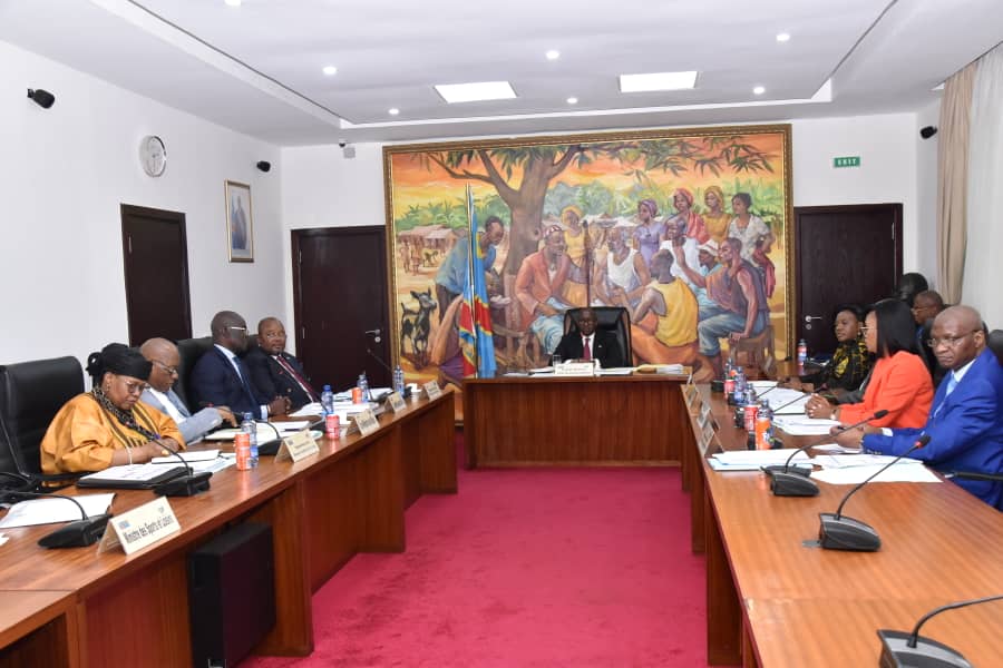 RDC-Sports:Homologation du Stade des martyrs,Sama Lukonde instruit le Gouvernement pour l’exécution et la finalisation des travaux de réhabilitation au plus tard le 15 Mars prochain 