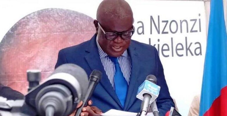 RDC-Politique:Jean-Claude Mvuemba jete l’éponge de l’APK-C