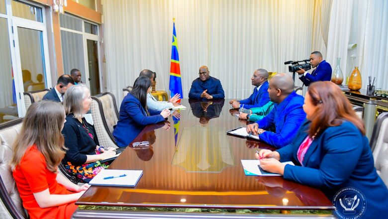 RDC-Diplomatie:Les USA sont prêts à investir dans la construction des infrastructures, le développement de l’agriculture, la construction des ponts et des chemins de fer dixit John James à Félix Tshisekedi