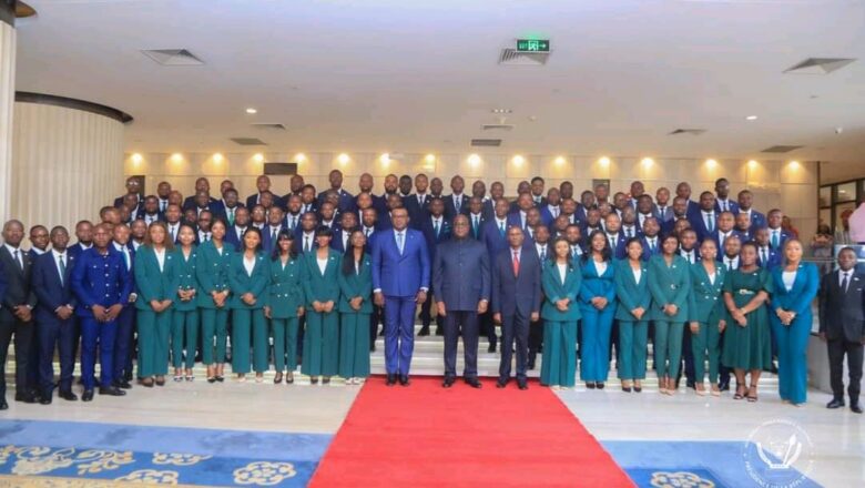 RDC: Félix Tshisekedi a présidé,la cérémonie couplée de la sortie de la 8e promotion et du lancement de la 9e promotion de l’ENA