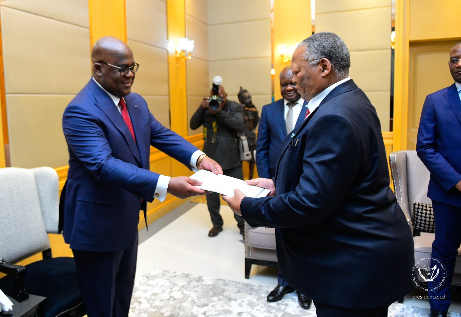 Rdc Félix Tshisekedi Reçoit Les Lettres De Créance De Six Nouveaux