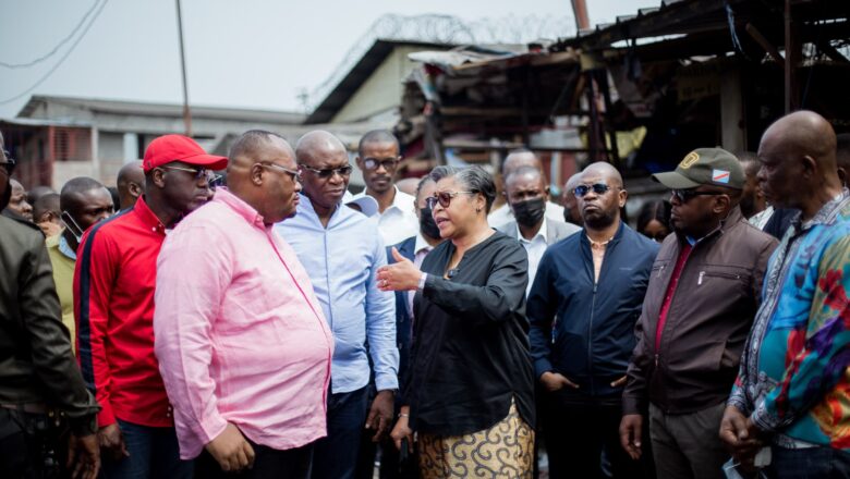 RDC:Incendie au marché de la Liberté la Première Ministre brave les flammes et partage la douleur des victimes