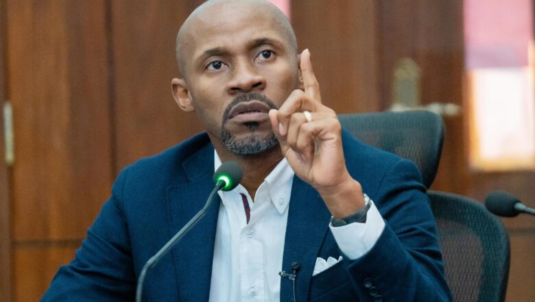 RDC:Le rôle des médias dans la construction de la paix dans la région des Grands Lacs dixit Patrick Muyaya