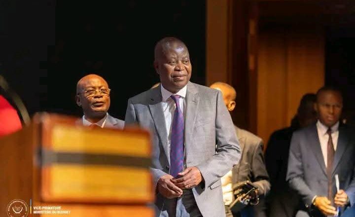 RDC:Adolphe Muzito mobilise son cabinet et place l’action budgétaire au cœur de la vision présidentielle