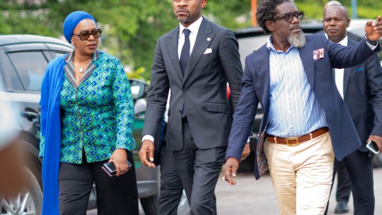 RDC:Patrick Muyaya soutient et valorise les jeunes artistes lors de la restitution de la Bourse Leridon