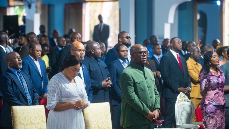 RDC:Félix Tshisekedi en communion avec les fidèles de l’Église Pentecôtiste des Secouristes