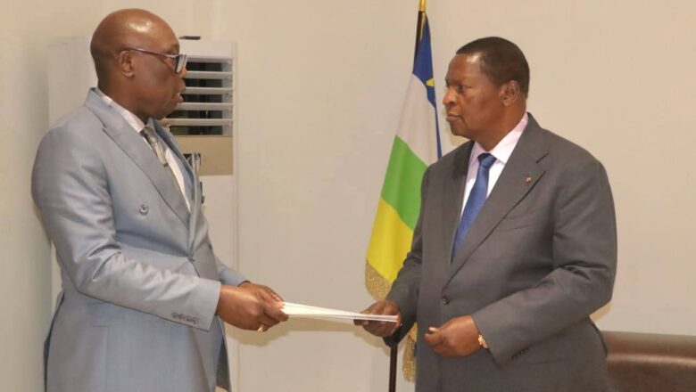 RCA:Félix Moloua reconduit Premier ministre par le président Faustin-Archange Touadéra
