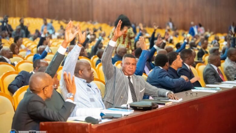 RDC:Assemblée nationale, les députés accélèrent les réformes sur les marchés boursiers et la profession d’huissier de justice