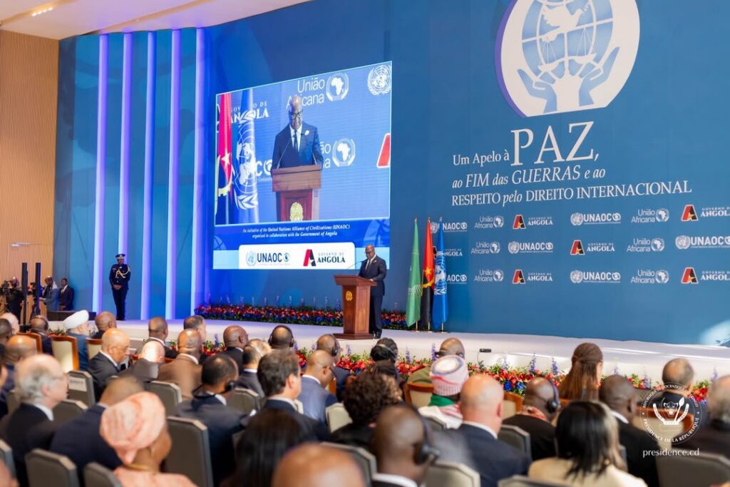 Angola:Félix Tshisekedi participe au Sommet mondial de Luanda consacré à la paix et au respect du droit international