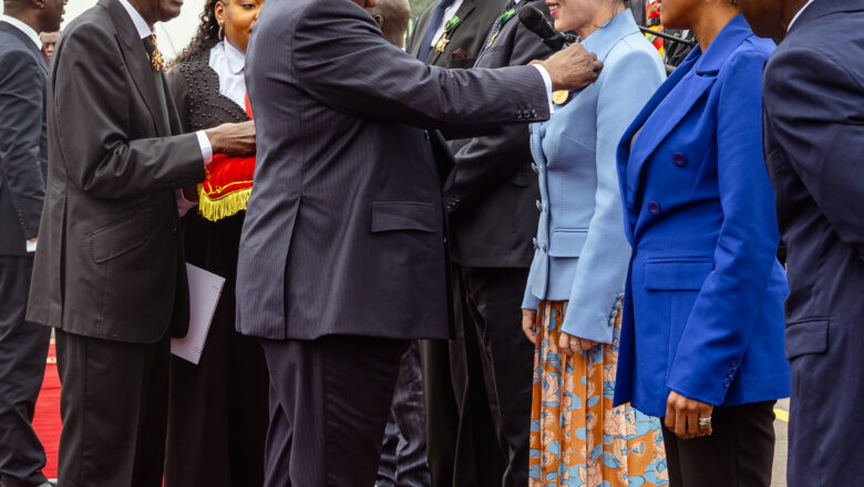 RC:Denis Sassou N’Guesso honore 12 personnalités à l’occasion du 66e anniversaire de l’indépendance du Congo