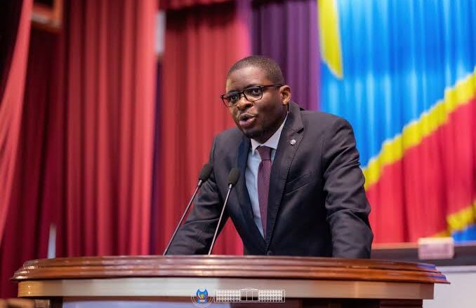 RDC:Éric Tshikuma interpelle le gouvernement sur le financement effectif des infrastructures dans le budget 2027